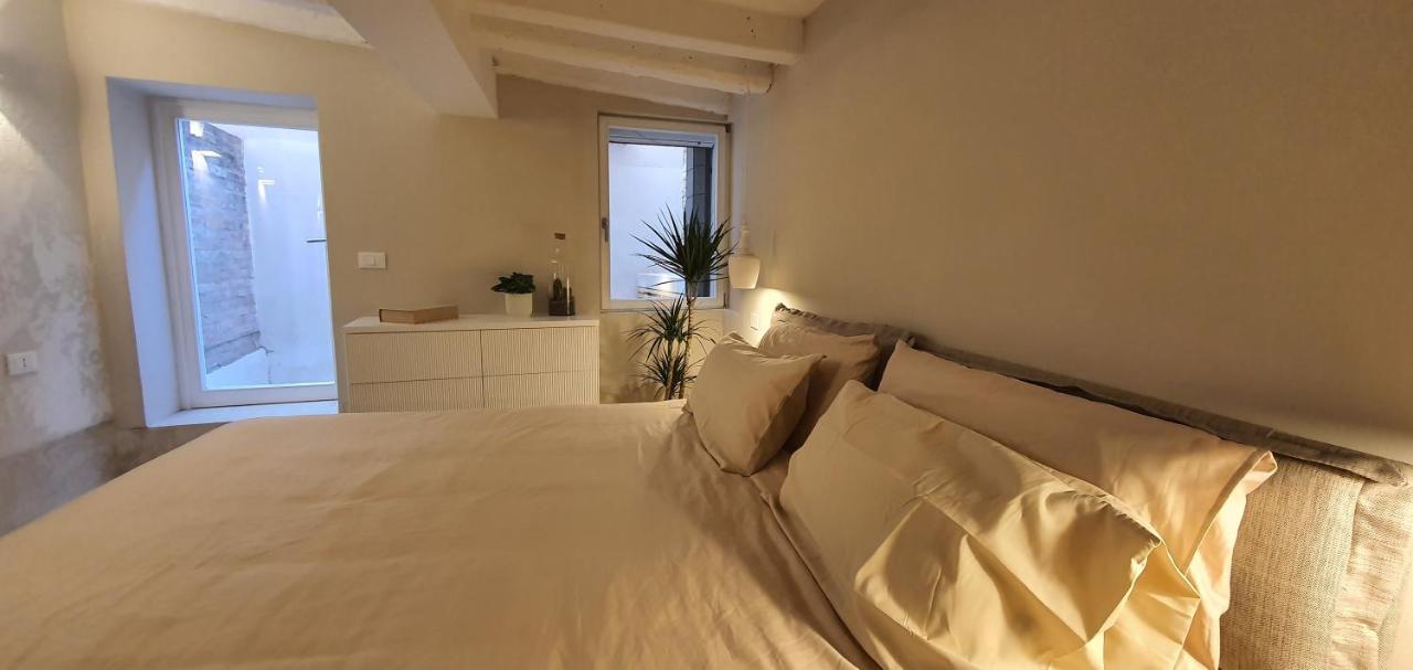 Dimore Del Borgo Antico - Corte Da Lezze Венеция Экстерьер фото