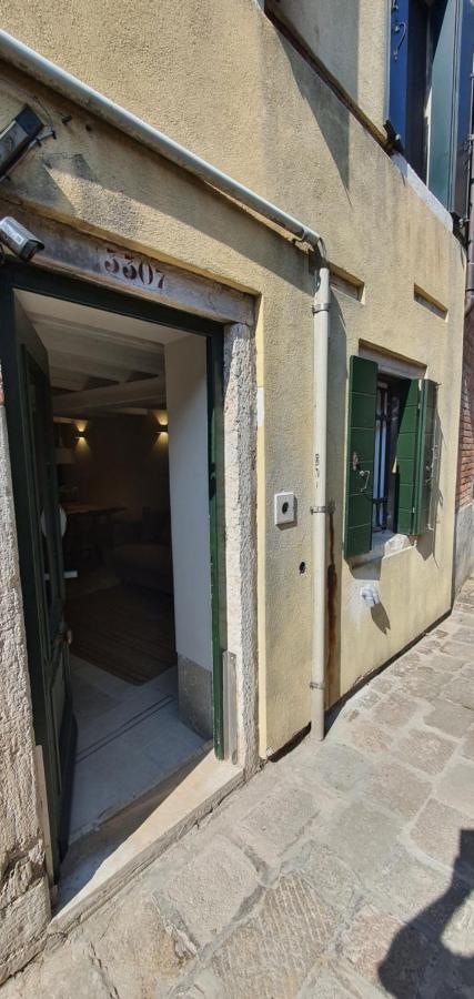 Dimore Del Borgo Antico - Corte Da Lezze Венеция Экстерьер фото